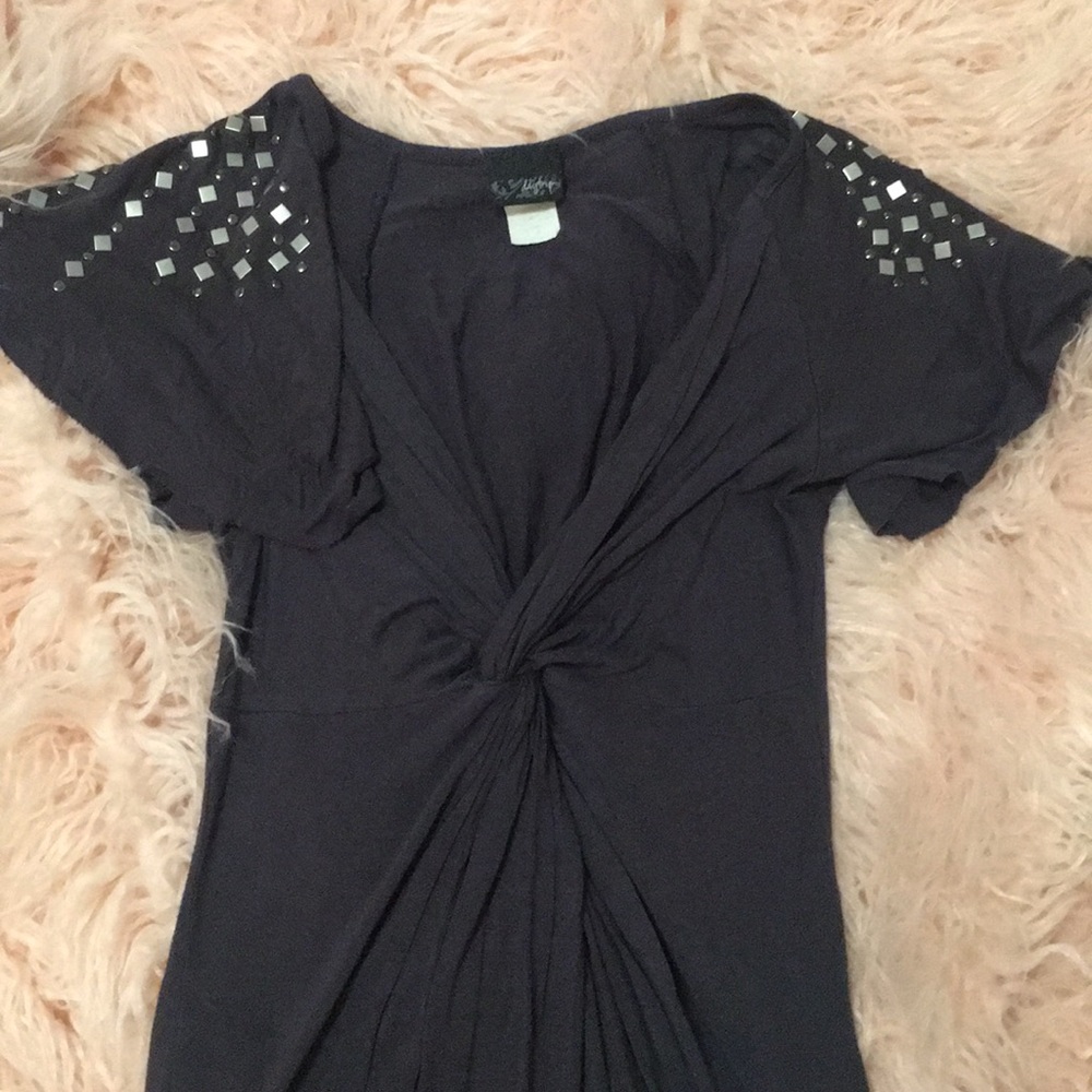 🩶 Daytrip Charcoal Gray Studded Twist Front Top – Women’s Small 🩶